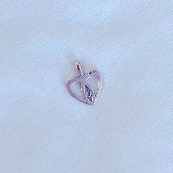 10K White Gold Celtic Heart Pendant - Picture 3 of 5